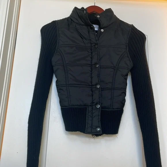 Vintage style front zipper/snap buttons moto jacket!Very stylish!Great condition - Picture 2 of 5